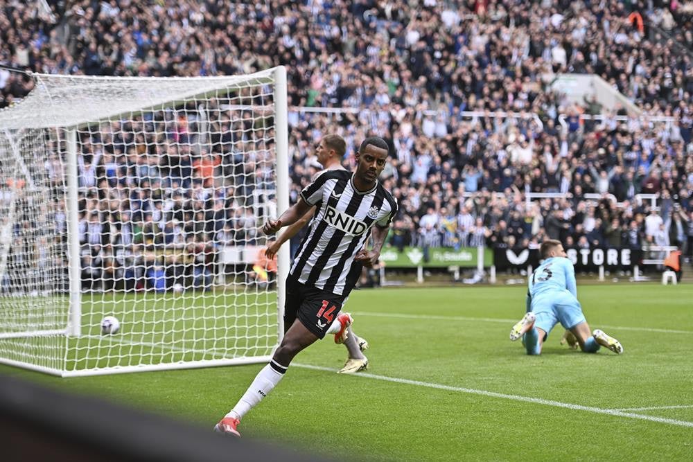 Tak Diizinkan Pergi, Alexander Isak Mogok Main untuk Newcastle United
